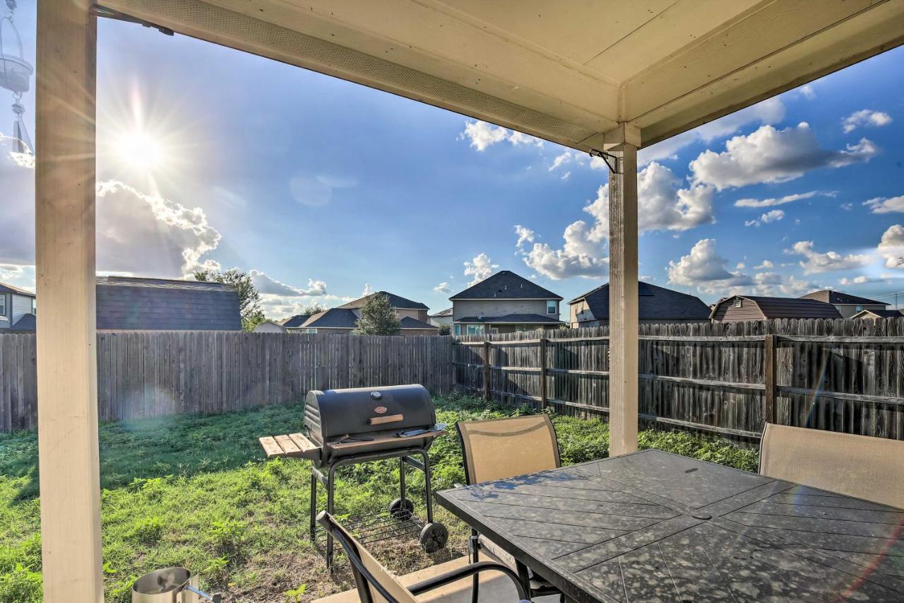San Antonio Home With Yard About 8 Mi To Lackland! エクステリア 写真
